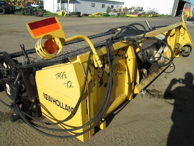 PMH-Y HEADER W/14FT SWATHMASTER PICK-UP